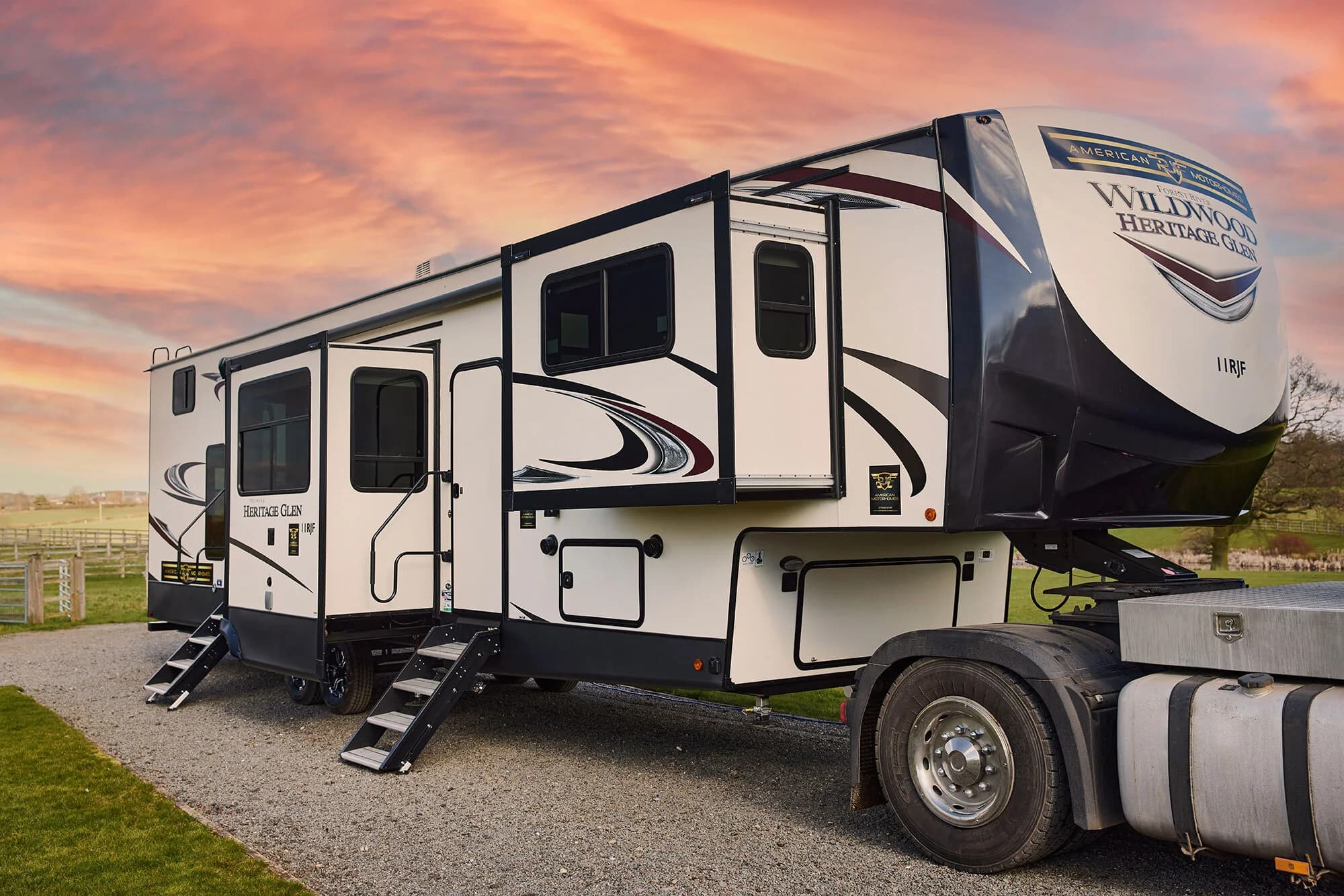 Forest River Wildwood Heritage Glen 38ft travel trailer RV rental in Huntsville Alabama — exterior