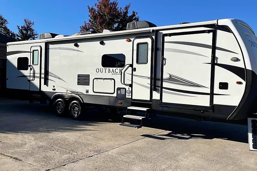Keystone Outback 38ft travel trailer RV rental in Huntsville Alabama — exterior