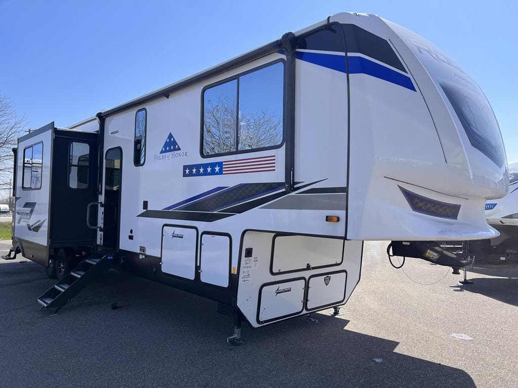 Forest River Rogue Armored 45ft fifth wheel RV rental in Huntsville Alabama — exterior